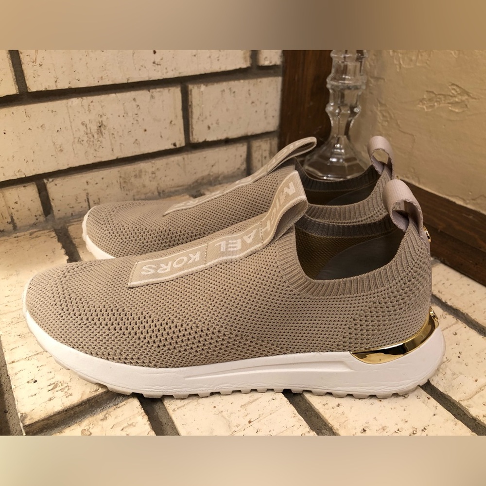 🤑PRICE DROP🤑  Michael Michael Kors Bodie Slip On Sneakers - Picture 8 of 11